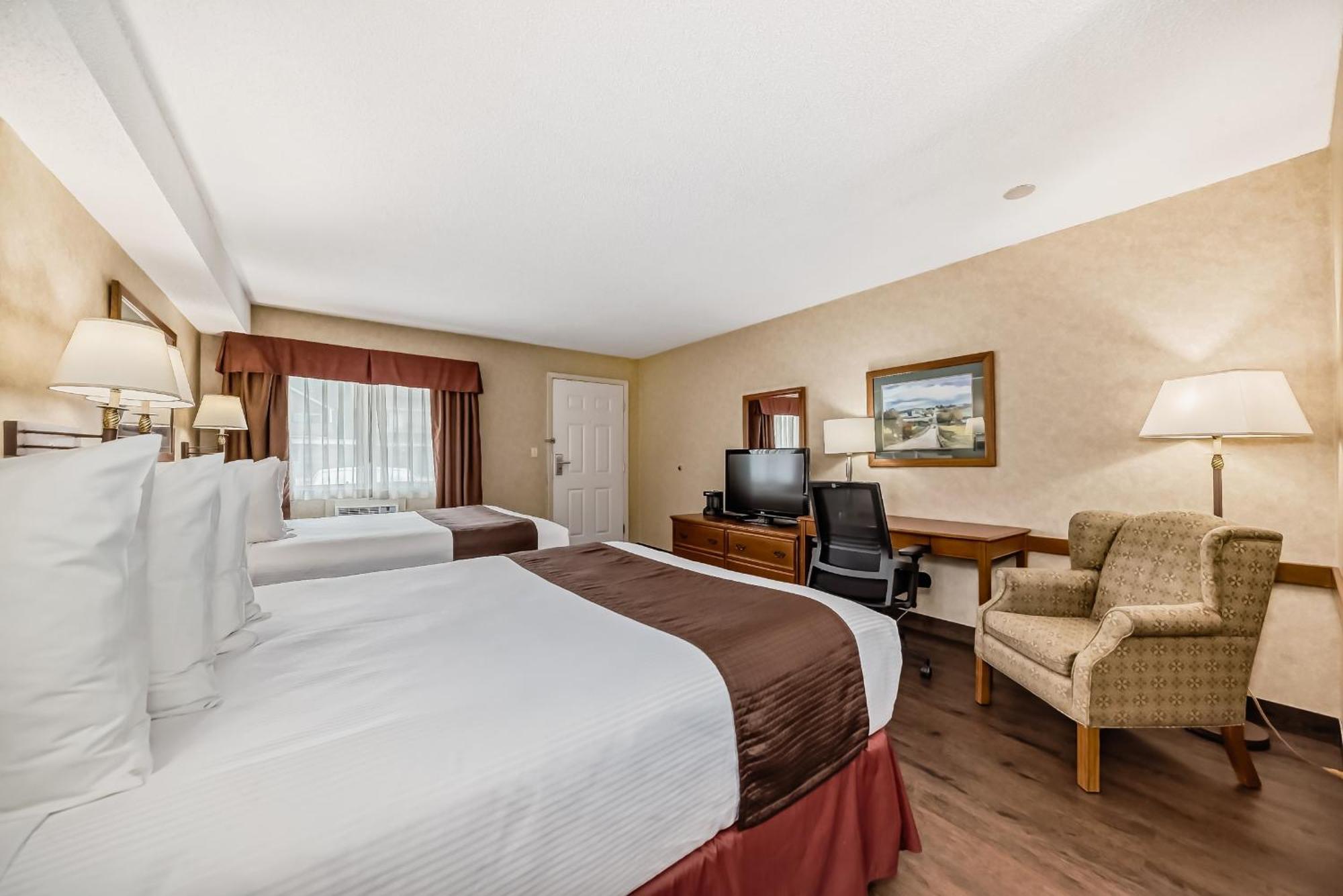 Stony Plain Inn & Suites ภายนอก รูปภาพ