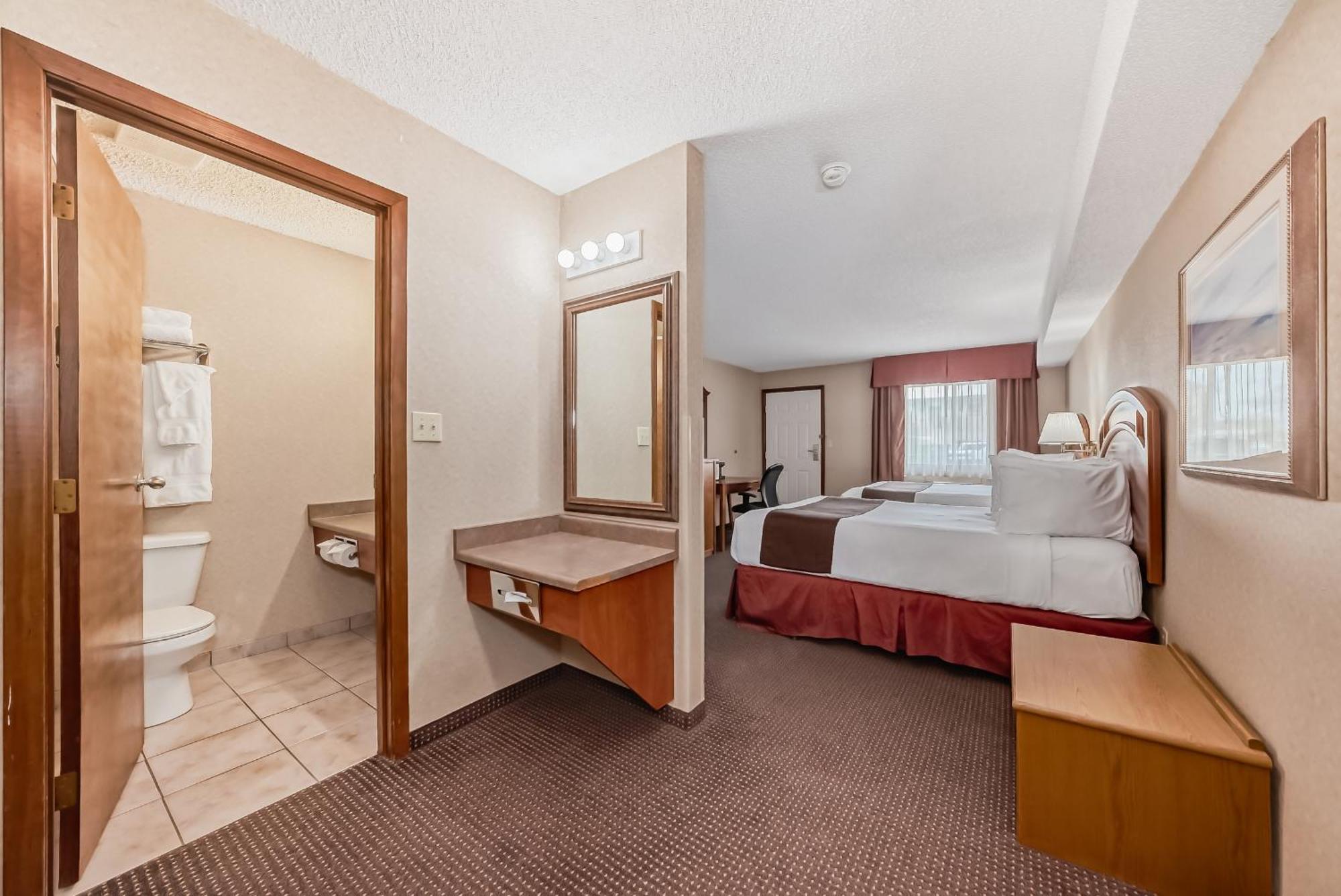 Stony Plain Inn & Suites ภายนอก รูปภาพ