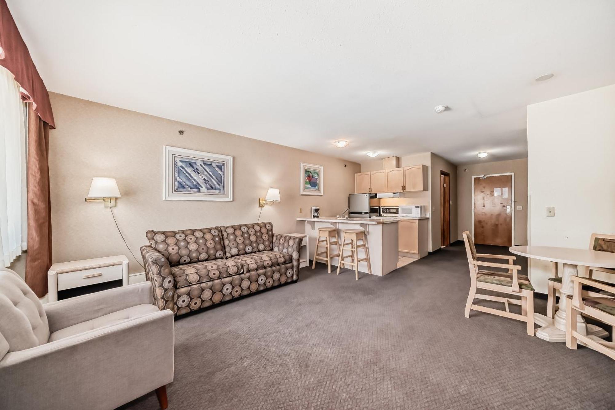 Stony Plain Inn & Suites ภายนอก รูปภาพ