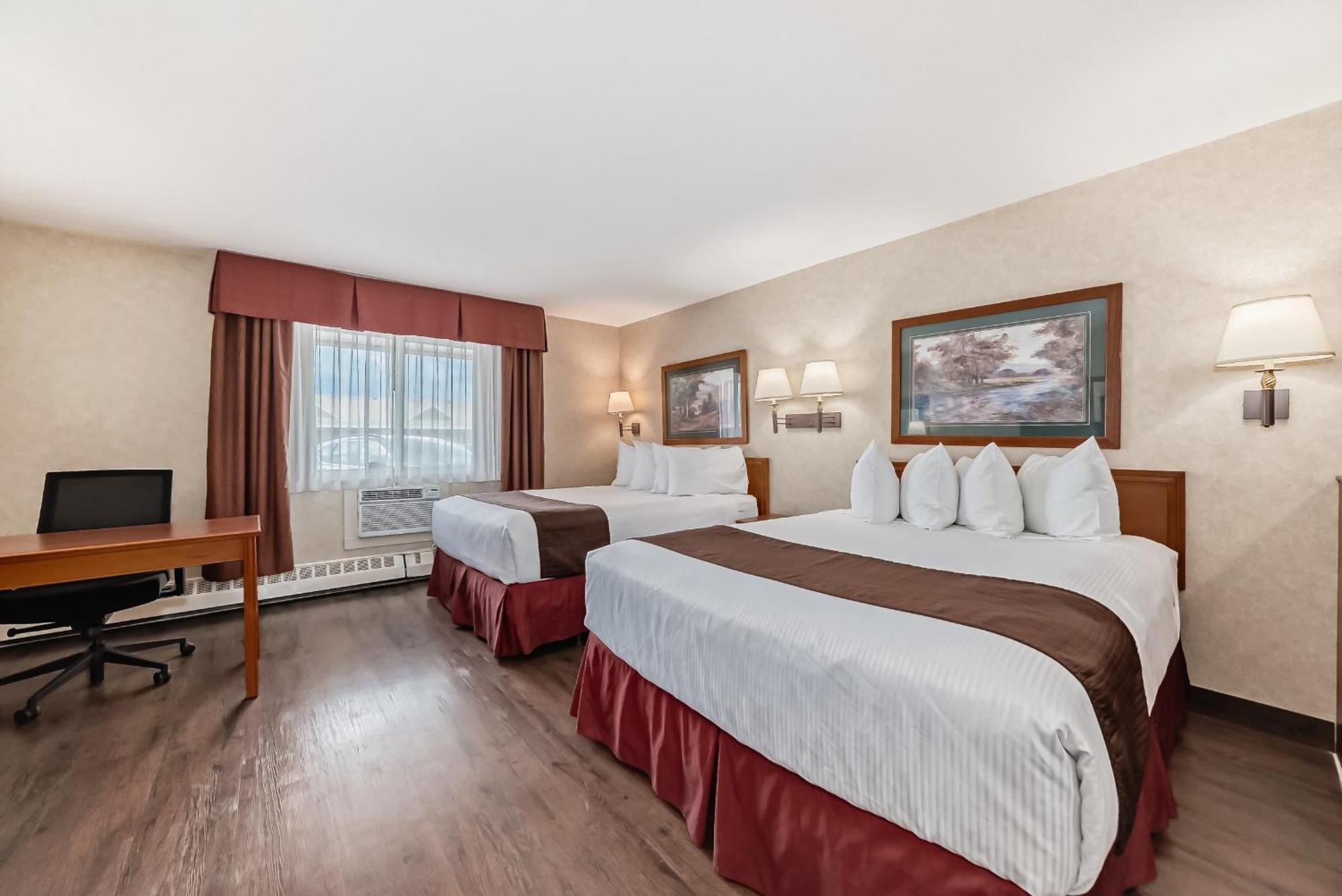 Stony Plain Inn & Suites ภายนอก รูปภาพ