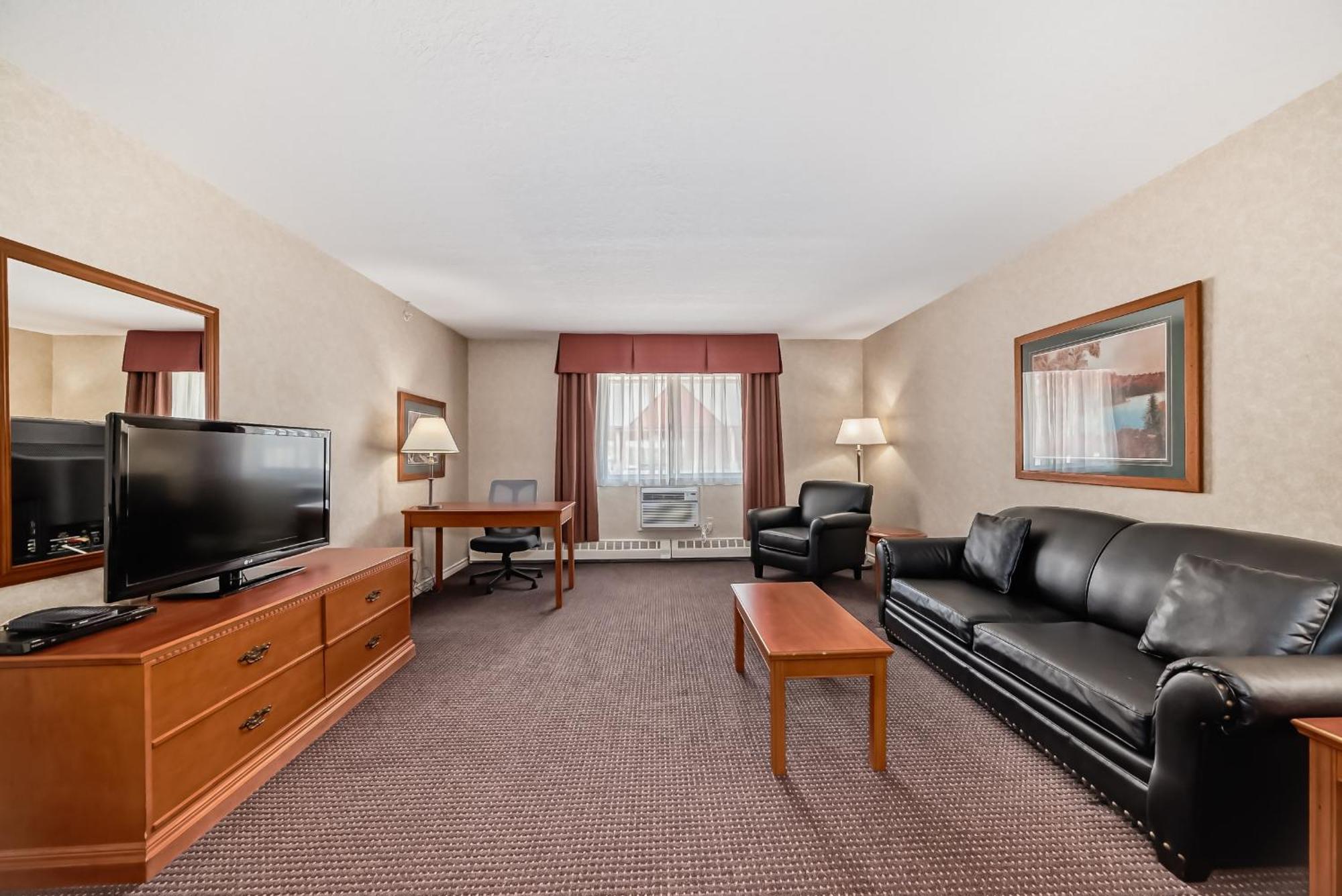 Stony Plain Inn & Suites ภายนอก รูปภาพ