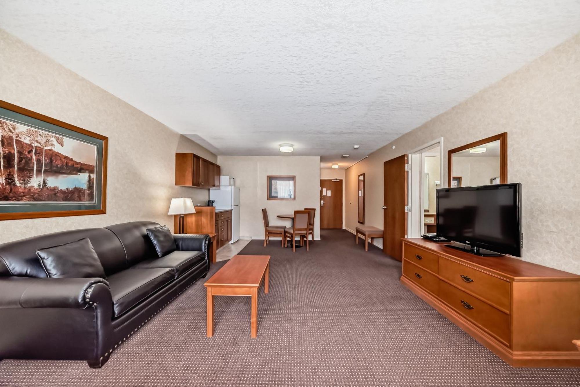 Stony Plain Inn & Suites ภายนอก รูปภาพ